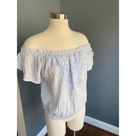 Hollister baby blue off the shoulder embroidered boho top - Picture 9 of 13